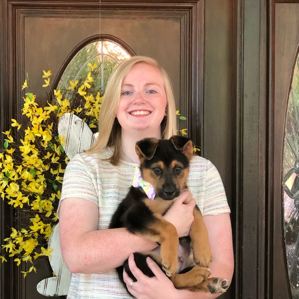Meet your Posher, Olivia